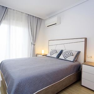 Two Bedroom Apartment La Manga